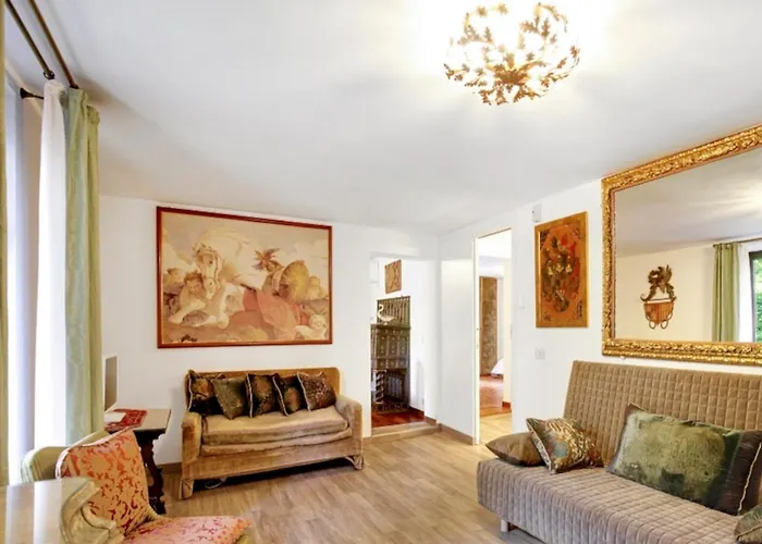 Venetian Accademia Dorsoduro District *