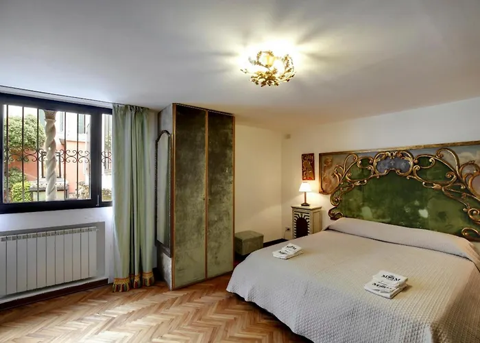 Venetian Accademia Dorsoduro District アパート ヴェネツィア